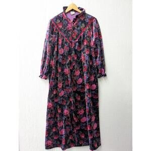 Vintage Appel Floral Elegant Velvet Velour 1/2 Zip Robe House Coat Size M/L
